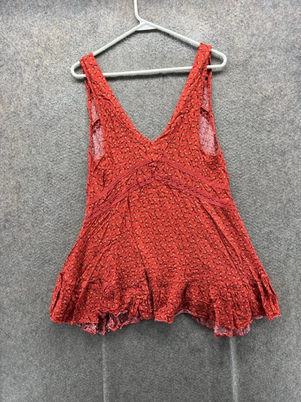 Free People Tank Top Women Small Red V Neck Sleeveless Tunic Floral Crochet